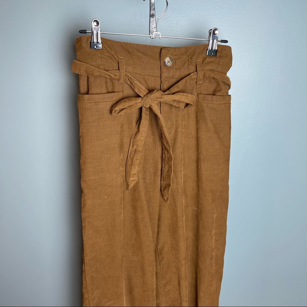 AEO Corduroy Paperbag High Waisted Pants • XS